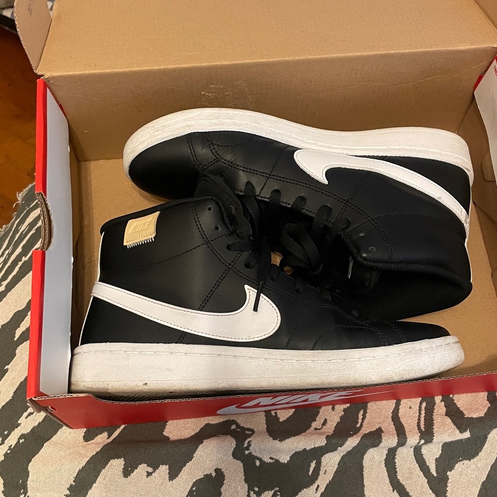 Nike Black and White High-Tops